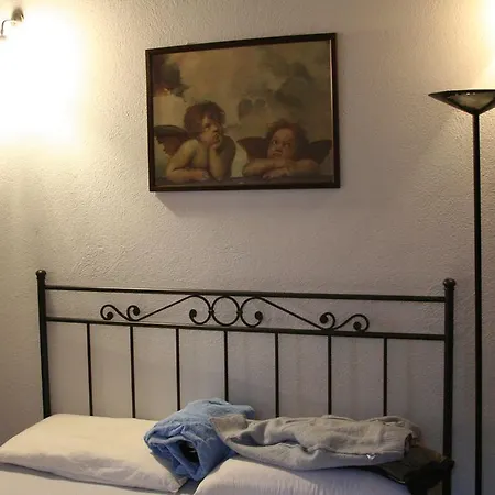 Frank Homestay